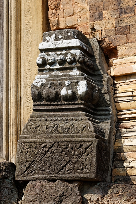 Prasat Sikhoraphum-MAR15-020